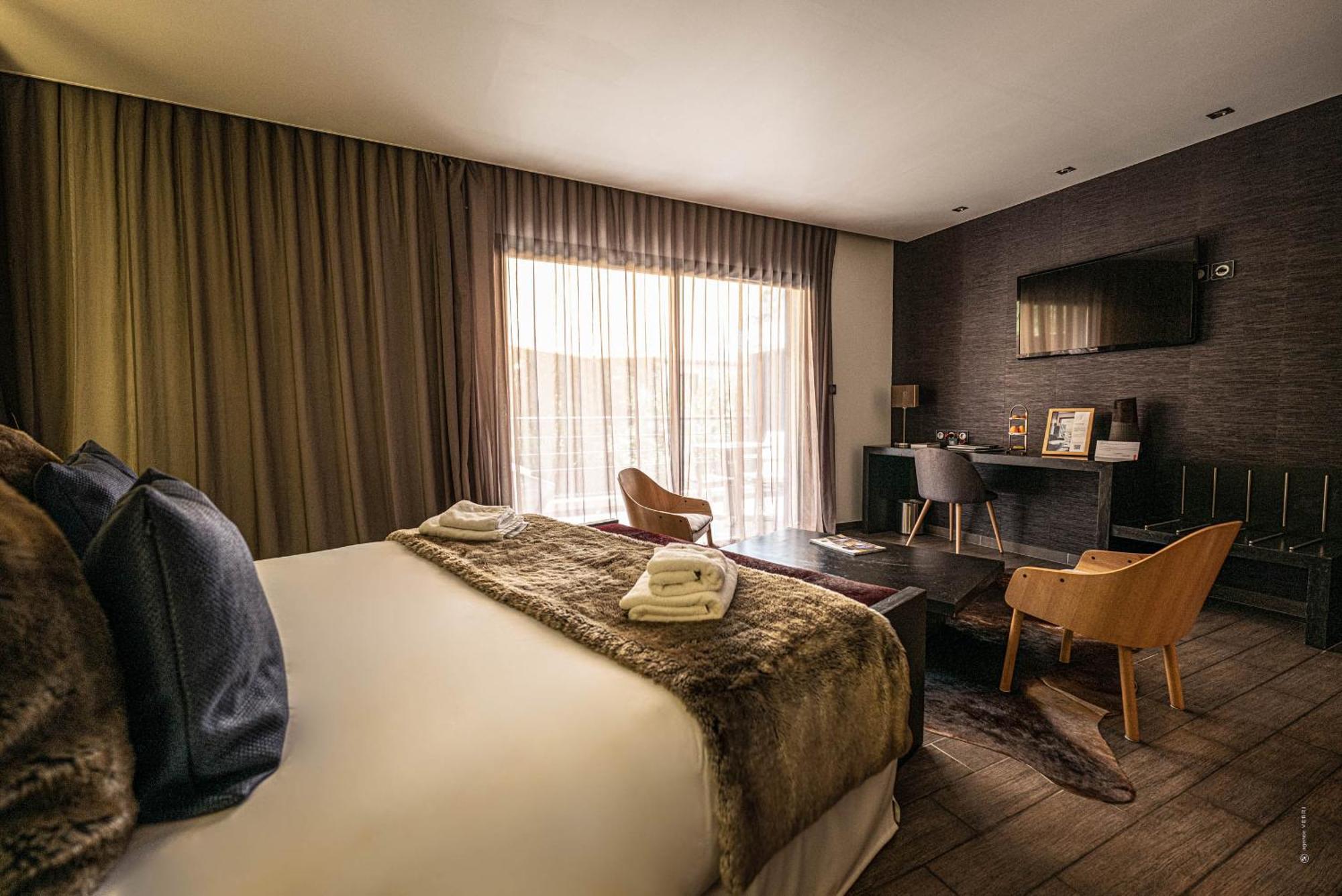 Hotel Le Parc - La Table De Franck Putelat Carcassonne Ngoại thất bức ảnh